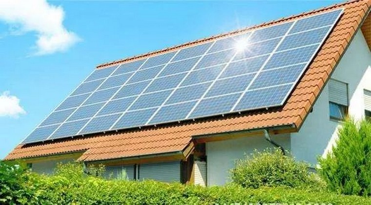 與傳統的太陽能發電系統相比，BIPV 有哪些優勢
